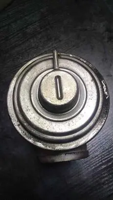 BMW 3 E46 EGR valve 7785789