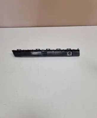 Rear bumper mounting bracket