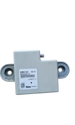BMW X5 E70 Antenna control unit 6935024