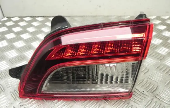 Subaru Outback (BS) Rear/tail lights 946073