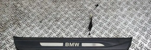 Front sill trim cover