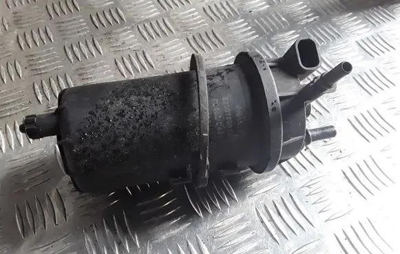 Renault Trafic II (X83) Fuel filter housing 8200780972