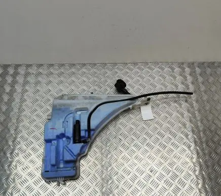 BMW 4 F32 F33 Windshield washer fluid reservoir/tank 7241679