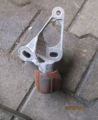 Audi A4 S4 B8 8K Engine mounting bracket AUDI8K0199339D