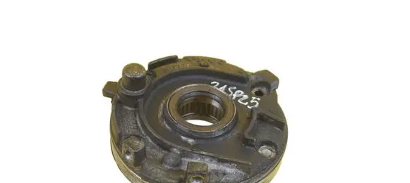 Volvo C30 Oil pump 30777092 D5204T