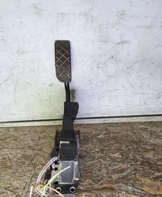 Volkswagen Golf IV Accelerator throttle pedal 1J2721503B 0281002346506 0281002346