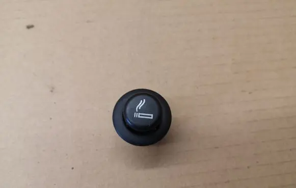 Audi A5 8T 8F Cigarette lighter 