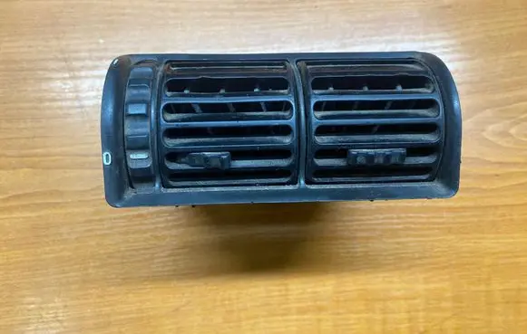 BMW 5 E34 Other center console (tunnel) element 13755610 13742610 11585249