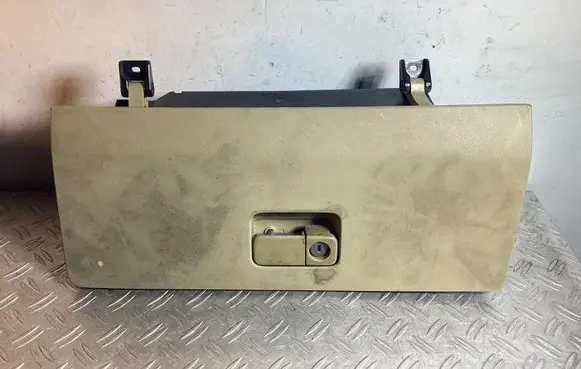 Honda CR-V Glove box 775500SWAG010M1