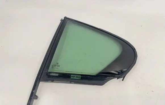 BMW 7 F01 F02 F03 F04 Rear vent window glass 