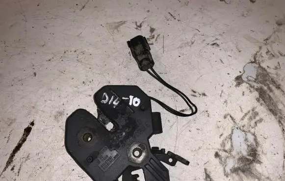 Volvo V70 Tailgate/trunk/boot lock/catch/latch 9483765 D1410