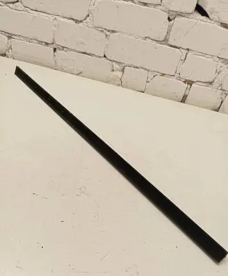 Front door glass trim molding
