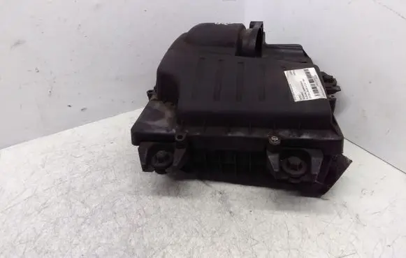 Opel Vivaro Air filter box 8200467321 93856612