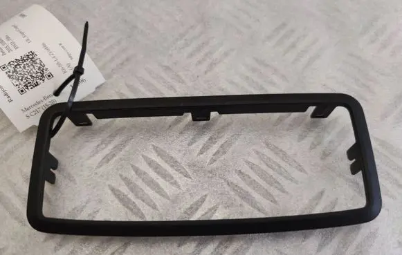 Mercedes-Benz S C217 Radio/GPS head unit trim A2226801175