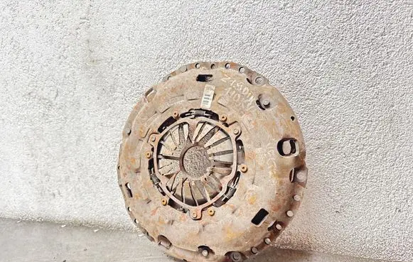 Opel Vectra C Pressure plate 1424F2210 1024F2203
