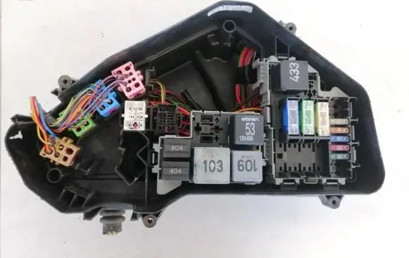 Volkswagen Touareg I Fuse box set 7l6971072