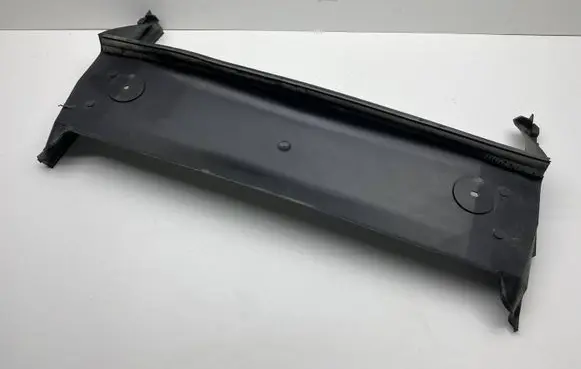 Radiator trim