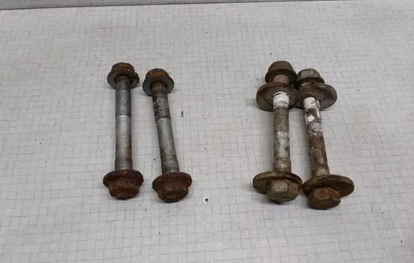 Volkswagen Transporter - Caravelle T5 Rear suspension camber bolt 