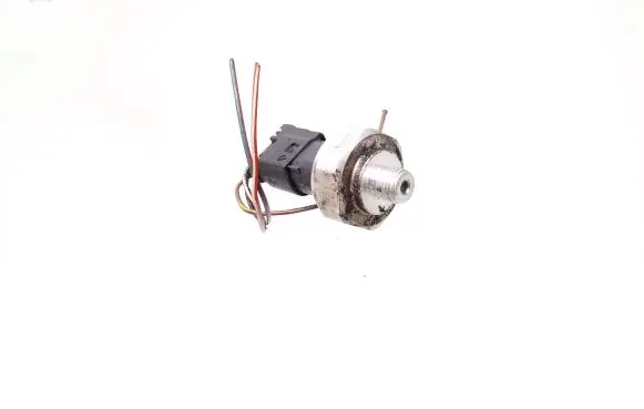 Mercedes-Benz CLS C218 X218 Air conditioning (A/C) pressure sensor 2110000283