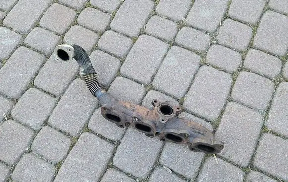 Opel Astra K Exhaust manifold 55491382