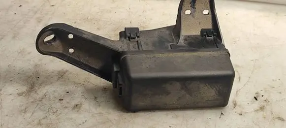 Lexus IS 220D-250-350 Relay mounting block 8266253110 1567002500 8826332070
