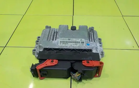 Ford Focus Engine control unit/module BV6112A650AUA