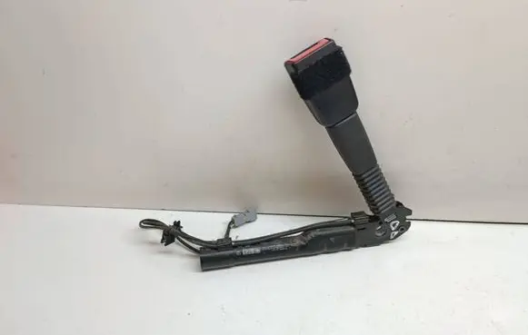 BMW 3 E90 E91 Front seatbelt buckle 7213564