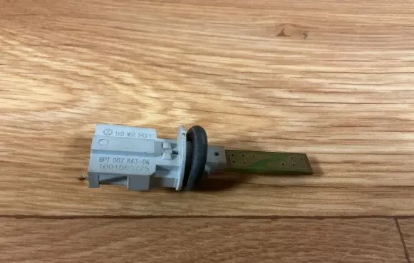 Volkswagen PASSAT B6 Interior temperature sensor 1K0907543E 6PT00784306 901060725