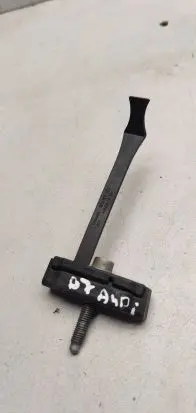 Audi A4 S4 B7 8E 8H Battery bracket 8e0803123