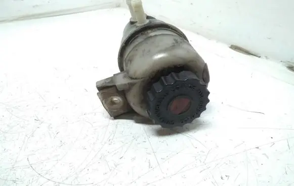 Power steering fluid tank/reservoir