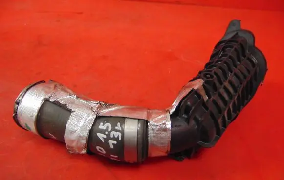 Renault Clio IV Intercooler hose/pipe