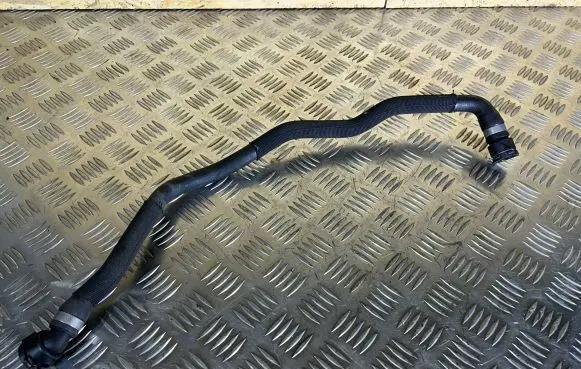 BMW 5 F10 F11 Engine coolant pipe/hose 8377671