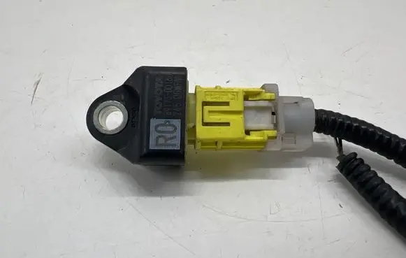 Toyota Yaris XP210 Airbag deployment crash/impact sensor 891730D160