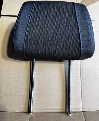 BMW 1 E81 E87 Rear seat headrest braknumeruczci