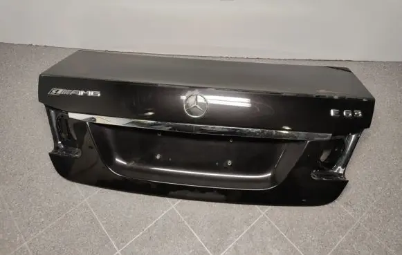 Mercedes-Benz E W212 Tailgate/trunk/boot lid A2127500975
