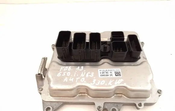 BMW 6 F06 Gran coupe Engine control unit/module 8604942 0261S08950 030051684