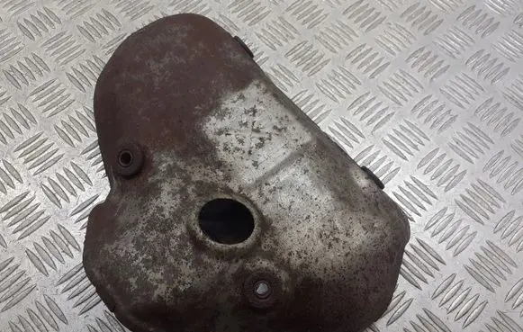 Mitsubishi Carisma Heat shield in engine bay 