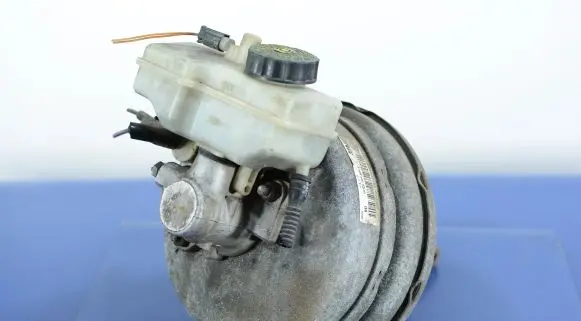 Mercedes-Benz Vaneo W414 Brake booster A0054301530
