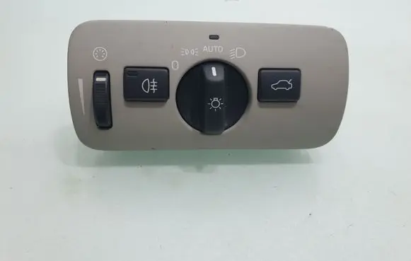 Volvo V40 Light switch 30739426