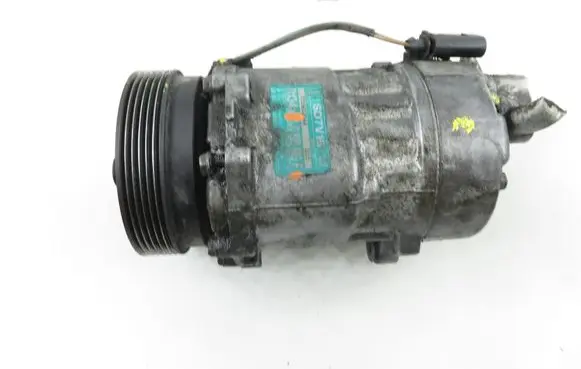 Volkswagen Golf IV Air conditioning (A/C) compressor (pump) 1J0820803F