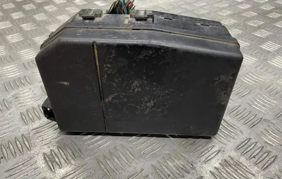 Ford Mondeo Mk III Fuse box set 1S7T14A142AA 71543256