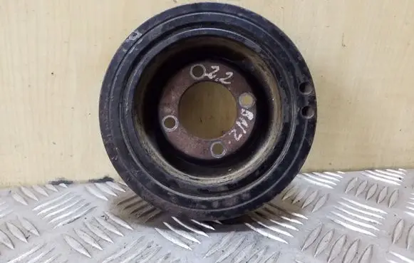 Opel Frontera B Crankshaft pulley 90469102