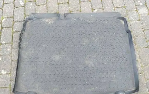 Volkswagen Golf V Rubber trunk/boot mat liner 54195