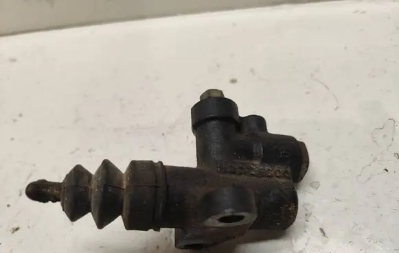 Subaru Forester SH Clutch master cylinder 