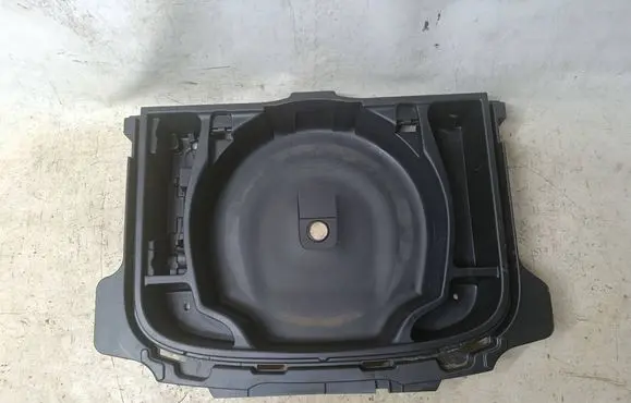 Volvo C30 Spare wheel section trim ETRBA