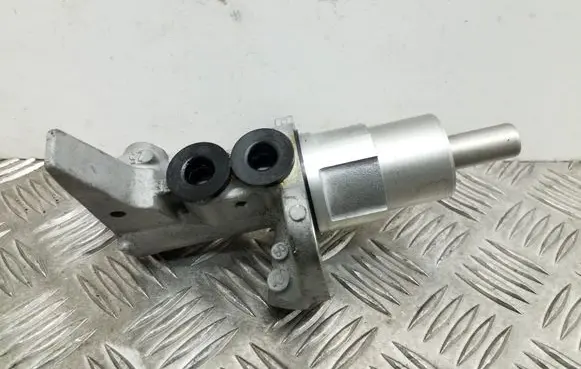 Audi A4 S4 B8 8K Master brake cylinder 8009