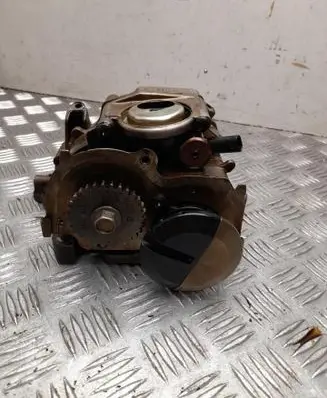Opel Astra K Oil pump 12637360