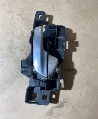 Rear door interior handle