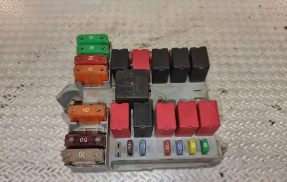 Fiat Ducato Fuse module 1332043080