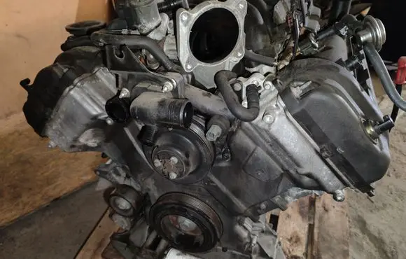 Jaguar XJ X350 Engine 2W936015DC MDBCC MKLKJ